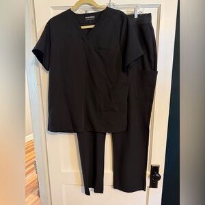 Mandala Scrub Set L Black One Pocket Top + Straight Leg Pants